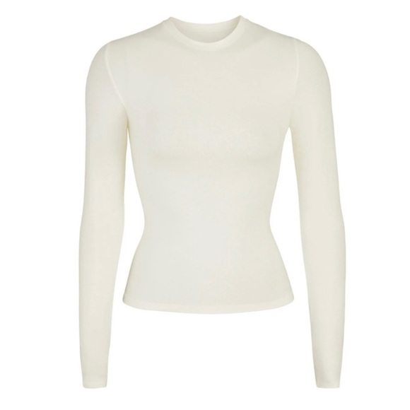 SKIMS Tops - SKIMS Cream Ivory Crewneck Long Sleeve Tshirt Top Small